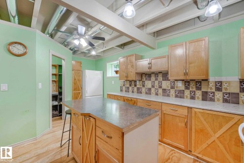 #31 56110 Rge Road 13, Rural Lac Ste. Anne County, AB - Indoor Photo Showing Kitchen