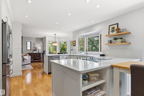 Kitchen - 624 Butchart Wynd, Edmonton, AB 