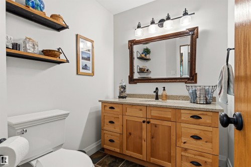 Bathroom - 624 Butchart Wynd, Edmonton, AB 