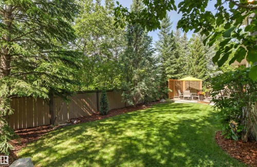 Yard - 624 Butchart Wynd, Edmonton, AB 