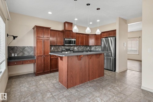 92 13825 155 Avenue, Edmonton, AB 