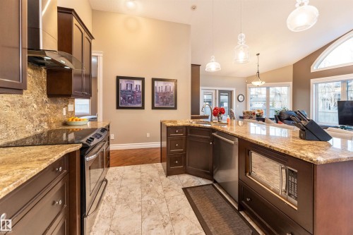 17424 108 Street, Edmonton, AB - Indoor Photo Showing Kitchen With Upgraded Kitchen
