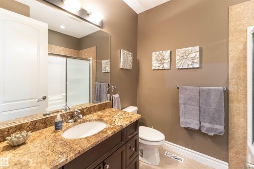 17424 108 Street, Edmonton, AB - Indoor Photo Showing Bathroom