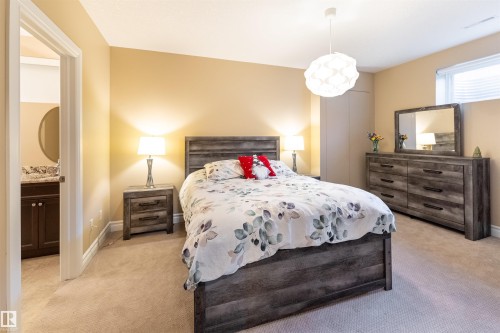 17424 108 Street, Edmonton, AB - Indoor Photo Showing Bedroom