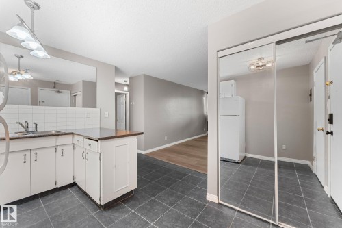 102 10225 114 Street, Edmonton, AB 