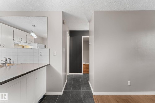 102 10225 114 Street, Edmonton, AB 