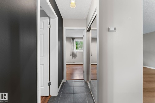 102 10225 114 Street, Edmonton, AB 