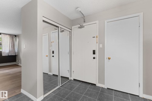 102 10225 114 Street, Edmonton, AB 