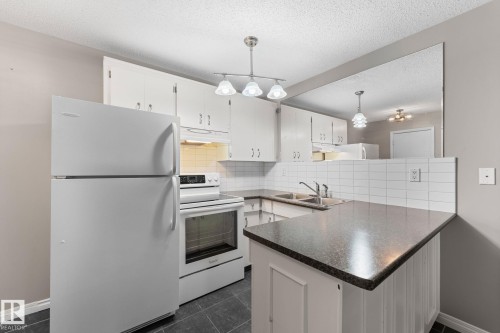 102 10225 114 Street, Edmonton, AB 
