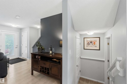 Corridor - 940 East Gate, Edmonton, AB 