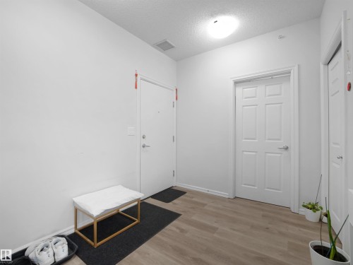Entrance foyer - 415 2203 44 Ave, Edmonton, AB 