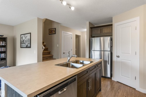 20530 128 Avenue, Edmonton, AB 