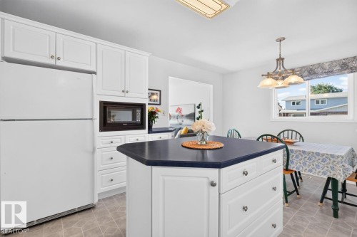 6930 11 Avenue, Edmonton, AB 