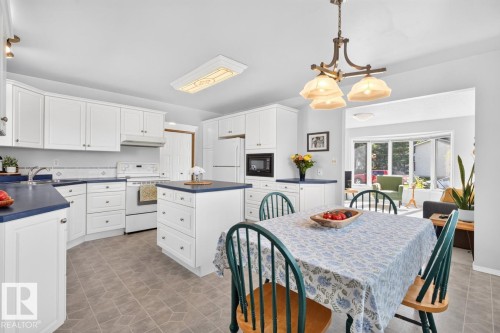 6930 11 Avenue, Edmonton, AB 