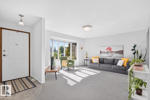 6930 11 Avenue, Edmonton, AB 