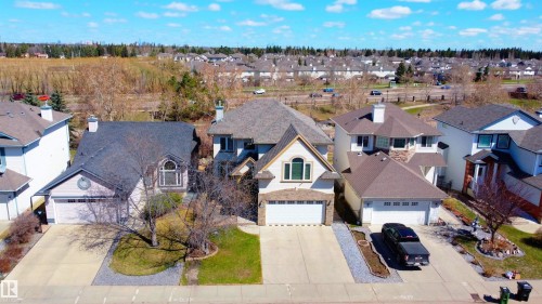 1044 Barnes Way, Edmonton, AB - Outdoor
