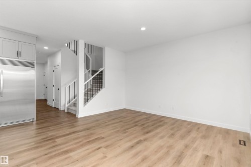 8969 Elves Loop, Edmonton, AB 