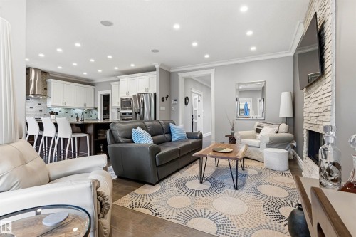 2294 Warry Loop, Edmonton, AB 