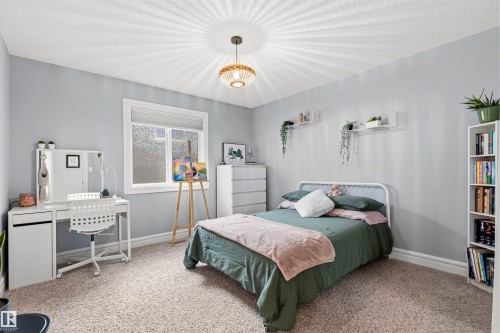 2294 Warry Loop, Edmonton, AB 