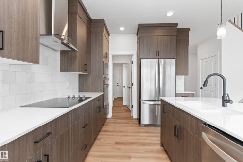 5133 Cawsey Bend, Edmonton, AB 
