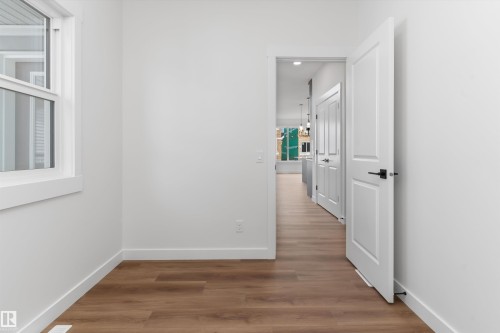 5133 Cawsey Bend, Edmonton, AB 
