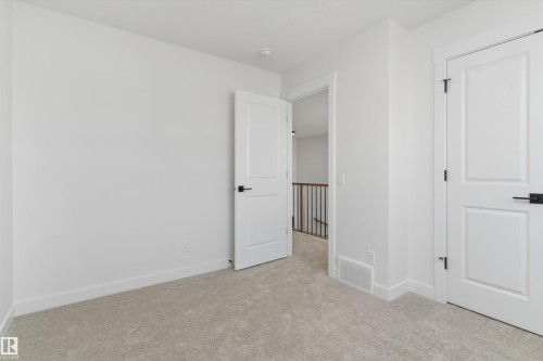 5133 Cawsey Bend, Edmonton, AB 