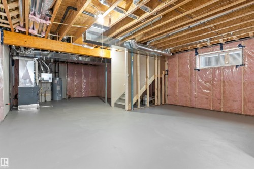 5133 Cawsey Bend, Edmonton, AB 