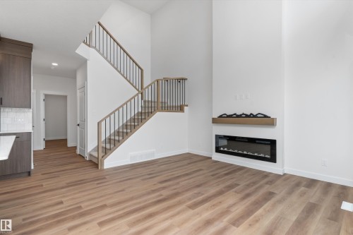 5133 Cawsey Bend, Edmonton, AB 