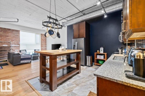 237 10309 107 Street, Edmonton, AB 