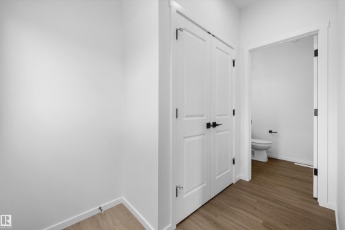 133 Mustang Close, Ardrossan, AB - Indoor Photo Showing Other Room