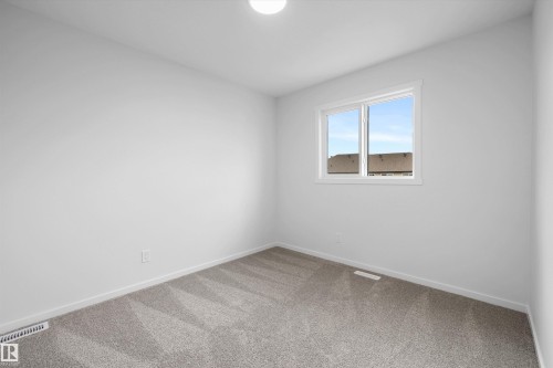 133 Mustang Close, Ardrossan, AB - Indoor Photo Showing Other Room