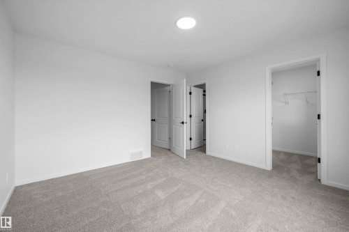 133 Mustang Close, Ardrossan, AB - Indoor Photo Showing Other Room