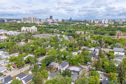 10623 75 Avenue, Edmonton, AB 