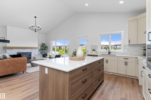 3708 Cross Landing, Edmonton, AB 