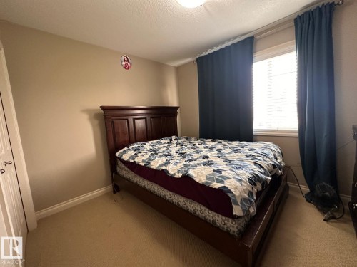 30 Virginia Avenue, Spruce Grove, AB - Indoor Photo Showing Bedroom