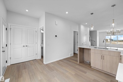 15656 3 Street, Edmonton, AB 