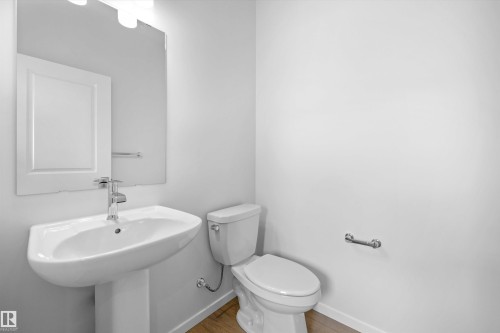 15656 3 Street, Edmonton, AB 