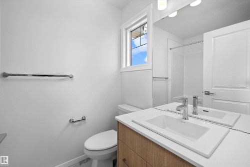15656 3 Street, Edmonton, AB 