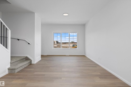15656 3 Street, Edmonton, AB 