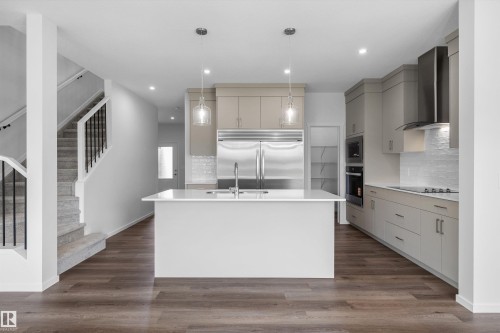 15744 7 Street, Edmonton, AB 