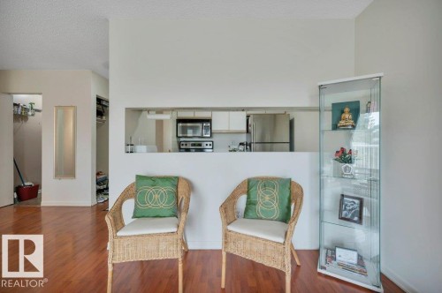 304 5065 31 Avenue, Edmonton, AB - Indoor Photo Showing Other Room