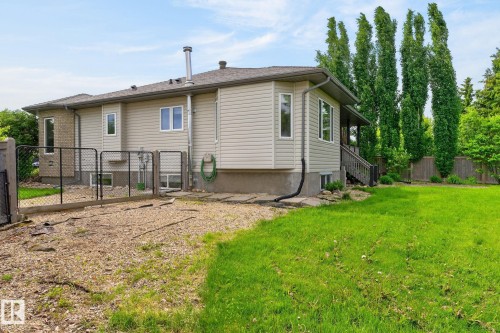 Back house - 86 Heritage Crescent, Stony Plain, AB 