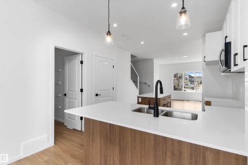 18844 28 Avenue, Edmonton, AB 