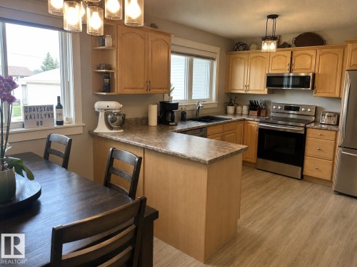 4229 48A Street, Vegreville, AB 