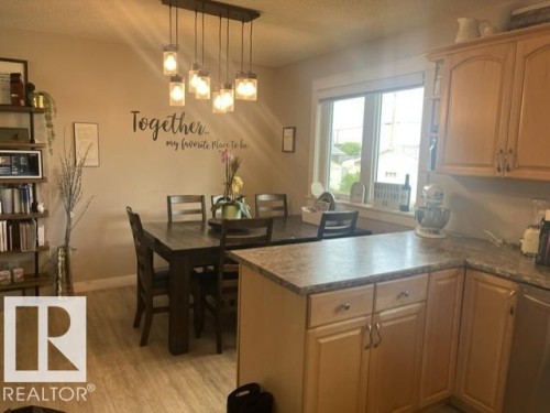 4229 48A Street, Vegreville, AB 