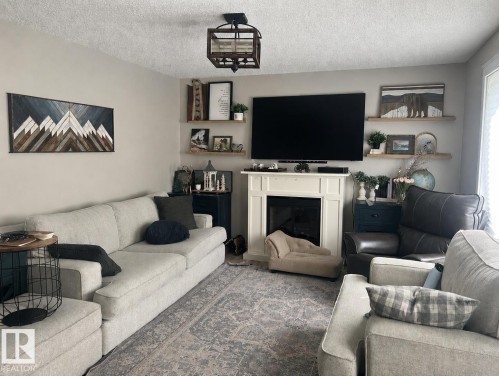 4229 48A Street, Vegreville, AB 