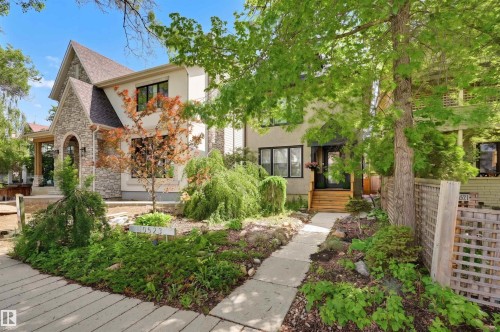10523 127 Street, Edmonton, AB 