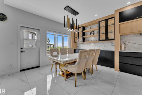 136 30 Street, Edmonton, AB 