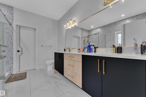 136 30 Street, Edmonton, AB 