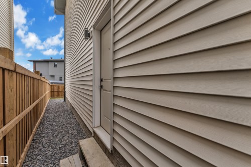 136 30 Street, Edmonton, AB 